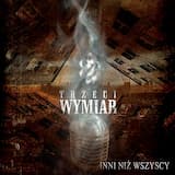 Czarne chmury nad miastem