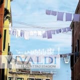 Violin Concerto no. 4 in F minor, op. 8, RV 297 "L'Inverno": II. Largo