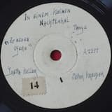 In einem kleinen Nachtlokal