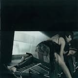 INTRO 「空港にて」