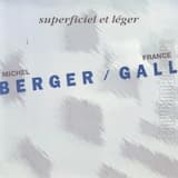 Superficiel et léger