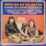 Als de soldaten door de stad marcheren