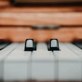 Emotional Motivational Piano ( short version )