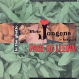 Blote jongens in het park