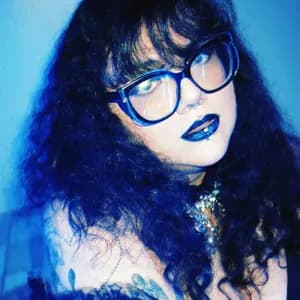 Ivy Hollivana avatar