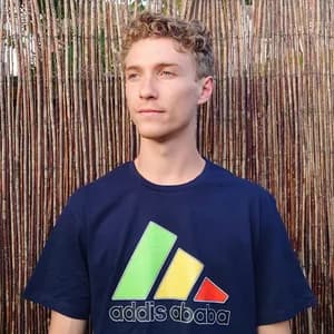 Lewis Bennett avatar