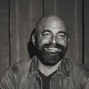 Drew Holcomb & The Neighbors avatar