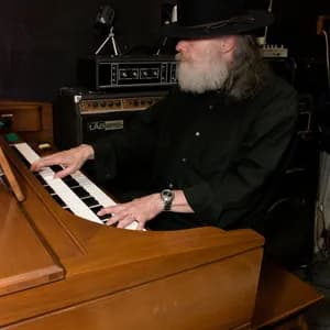 Garth Hudson avatar