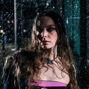 Holly Humberstone avatar