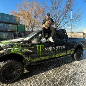 Inoffiziell.Goldenboy avatar