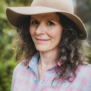 Edie Brickell avatar