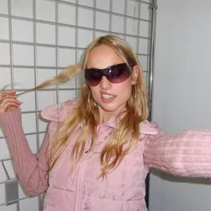 María Escarmiento avatar