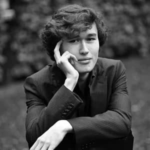 Daniel Lozakovich avatar