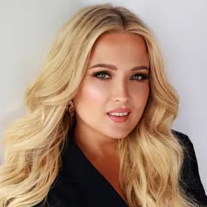 Gosia Andrzejewicz avatar