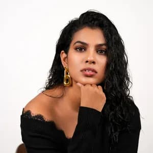 Sravana Bhargavi avatar