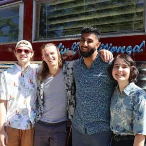 Friends and Amigos avatar