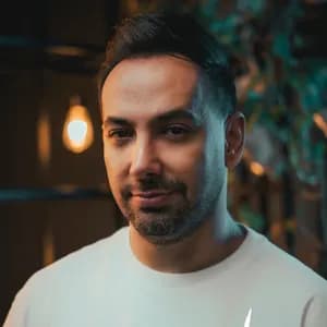 Ali Hosseinzadeh avatar