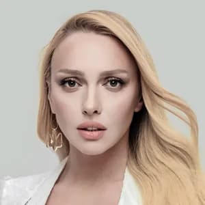 Оля Полякова avatar