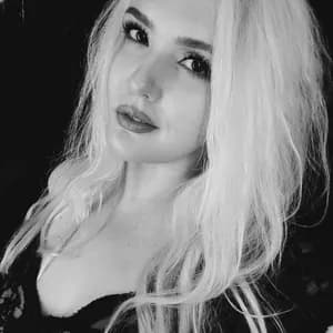 Rebecca Louise Burch avatar