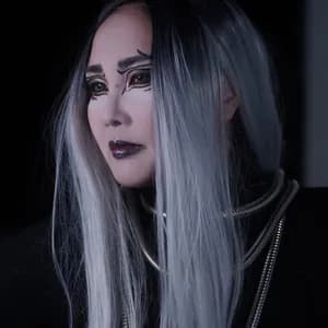 C Z A R I N A avatar