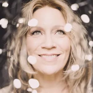 Carolyn Sampson avatar