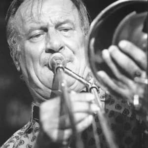 Albert Mangelsdorff avatar