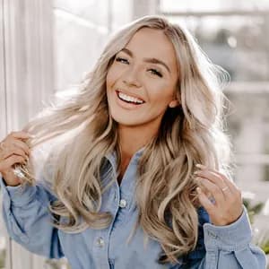 Samantha Harvey avatar