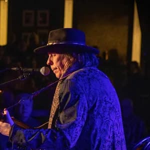 Dave Lindholm avatar