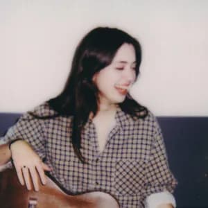 Lizzy McAlpine avatar