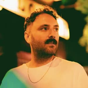 Jaws of Love. avatar