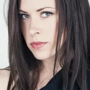 Betsie Larkin avatar