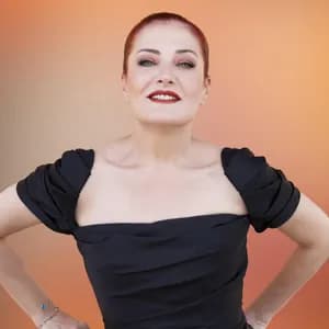 Candan Erçetin avatar