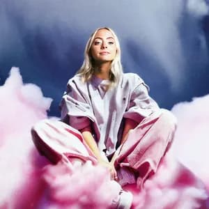 Madilyn Paige avatar