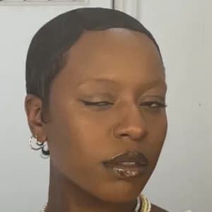 Catching Cairo avatar