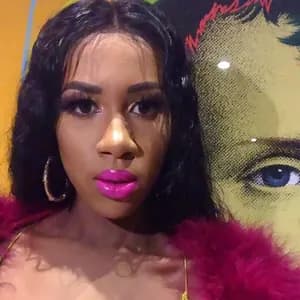 Vanessa Bling avatar