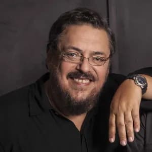 Λαυρέντης Μαχαιρίτσας avatar