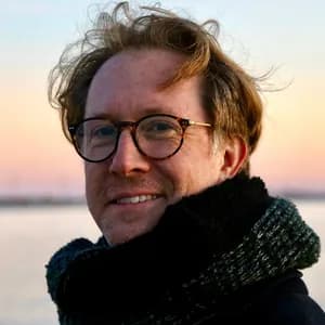 Simon Crawford‐Phillips avatar