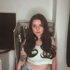 Emma Blackery avatar