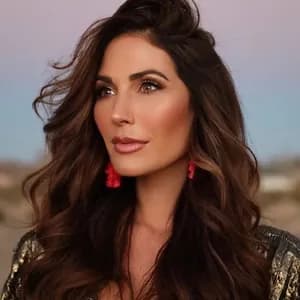 Samantha James avatar