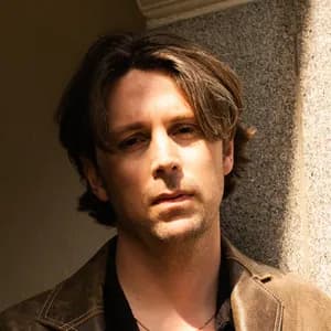 Albin Lee Meldau avatar