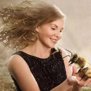 Connie Lansberg avatar