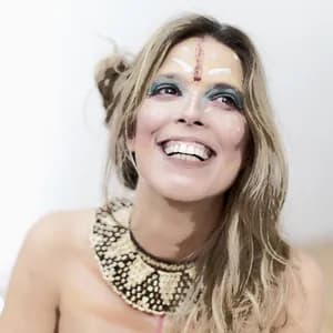 Camila Costa avatar