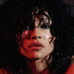 Sophia Urista avatar