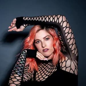 Cassadee Pope avatar