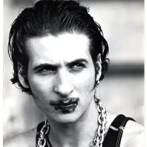 רע מוכיח avatar