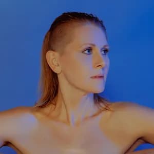 Nora Jane Struthers avatar