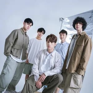 Daze in White avatar