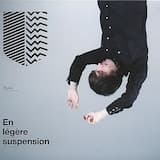 En légère suspension