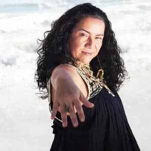 Claudia Acuña avatar