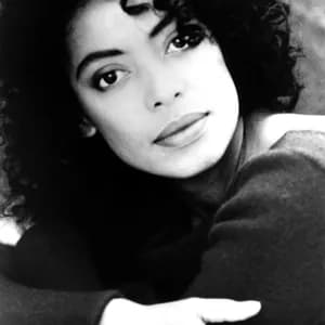 Vivienne Mckone avatar